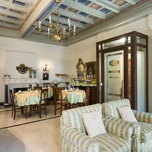 Residenza Castiglioni Couette-café
